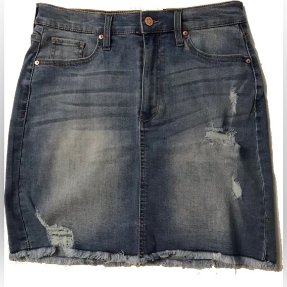 Super comfy FashionNova jean skirt - Picture 1 of 1